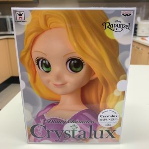Crystalux figure...